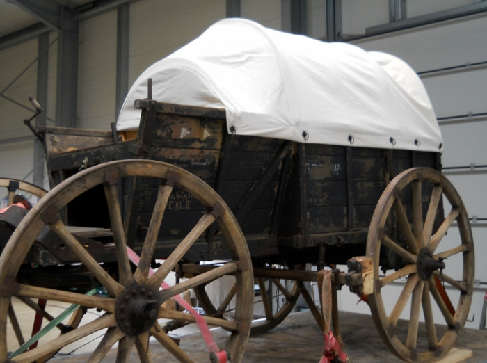 Oldtimerplane Historische Fahrzeug Technik Heeresfeldwagen HF1 Sattlerei