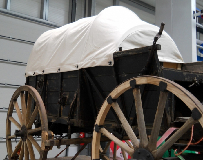 Oldtimerplane Historische Fahrzeug Technik Heeresfeldwagen HF1 Sattlerei